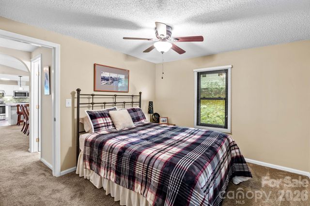 8460 Keven Circle, Sherrills Ford, NC 28673