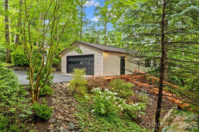 8460 Keven Circle, Sherrills Ford, NC 28673