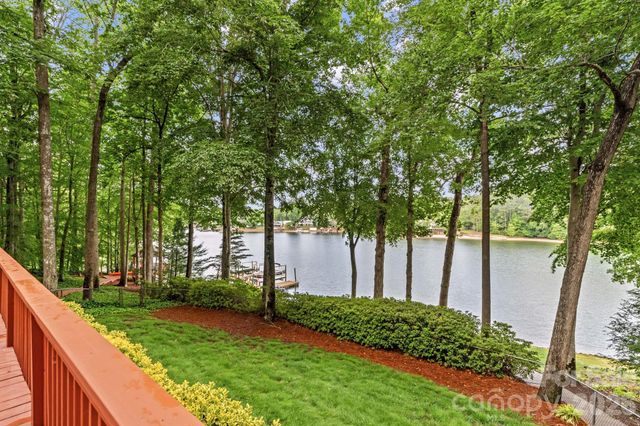 8460 Keven Circle, Sherrills Ford, NC 28673