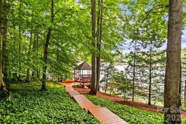 8460 Keven Circle, Sherrills Ford, NC 28673