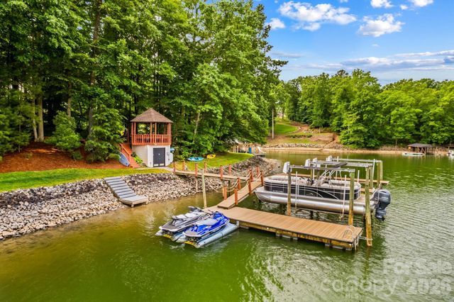 8460 Keven Circle, Sherrills Ford, NC 28673