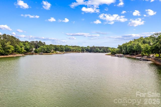 8460 Keven Circle, Sherrills Ford, NC 28673