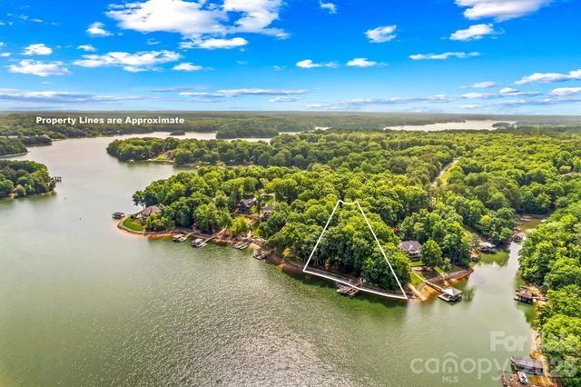8460 Keven Circle, Sherrills Ford, NC 28673