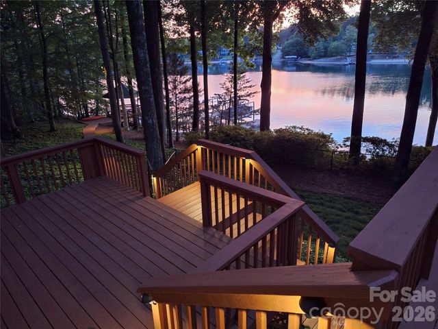 8460 Keven Circle, Sherrills Ford, NC 28673