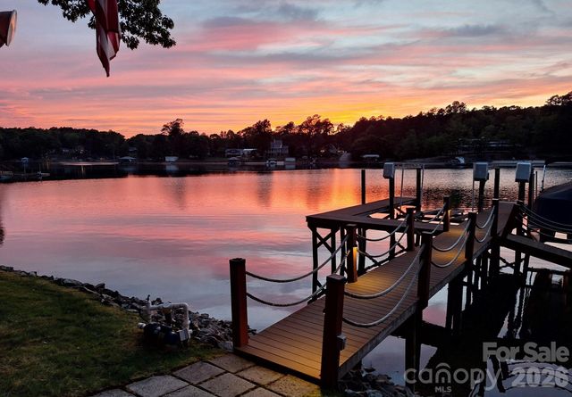 8460 Keven Circle, Sherrills Ford, NC 28673