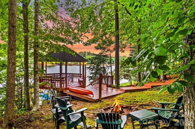 8460 Keven Circle, Sherrills Ford, NC 28673