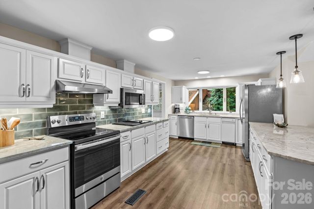 8460 Keven Circle, Sherrills Ford, NC 28673