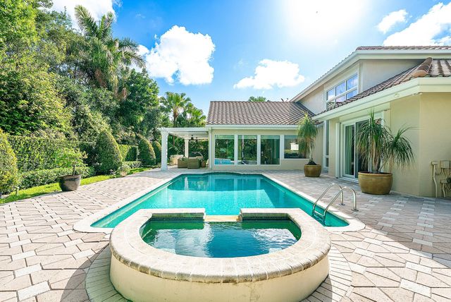 4361 Gleneagles Drive, Boynton Beach, FL 33436