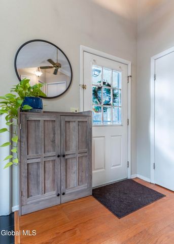 1 Freemans Way, Halfmoon, NY 12065