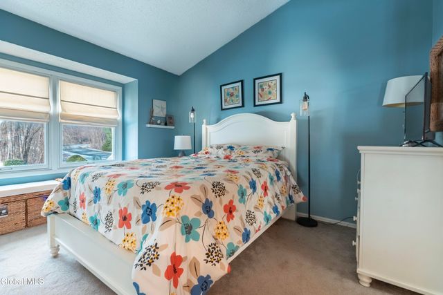 1 Freemans Way, Halfmoon, NY 12065