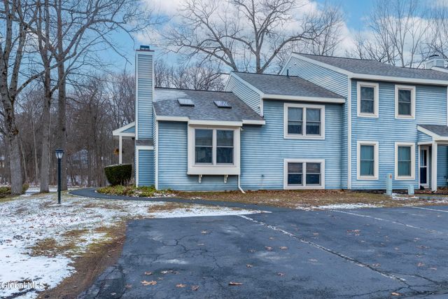 1 Freemans Way, Halfmoon, NY 12065