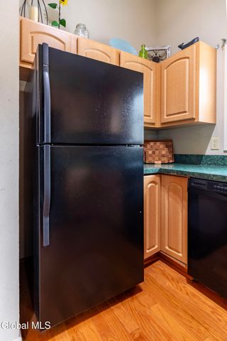 1 Freemans Way, Halfmoon, NY 12065