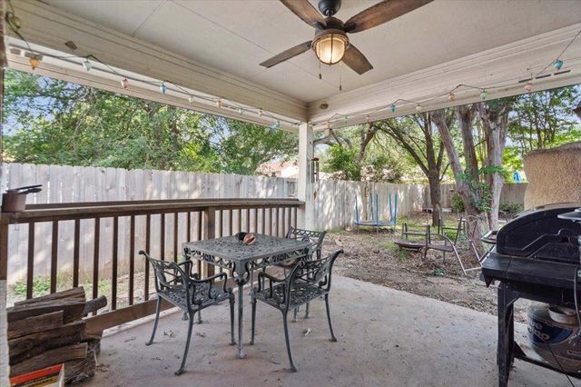 406 Willow Wood DR, Pflugerville, TX 78660