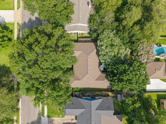 406 Willow Wood DR, Pflugerville, TX 78660