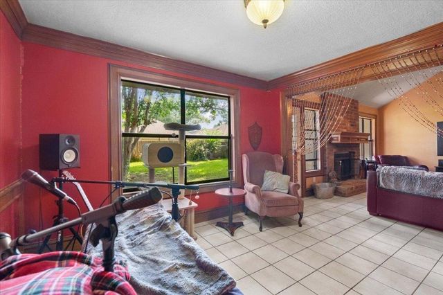 406 Willow Wood DR, Pflugerville, TX 78660