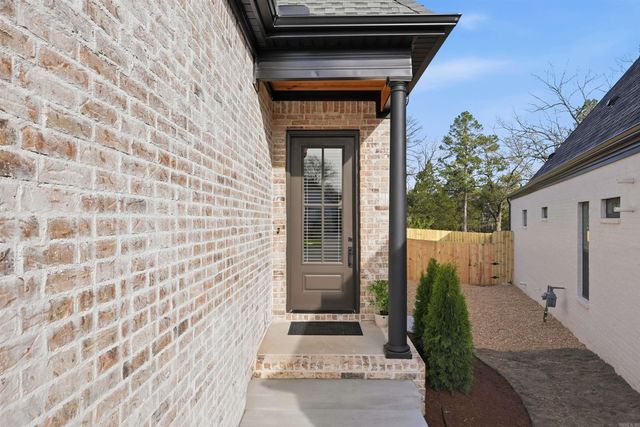 107 Mergeron Court, Little Rock, AR 72212