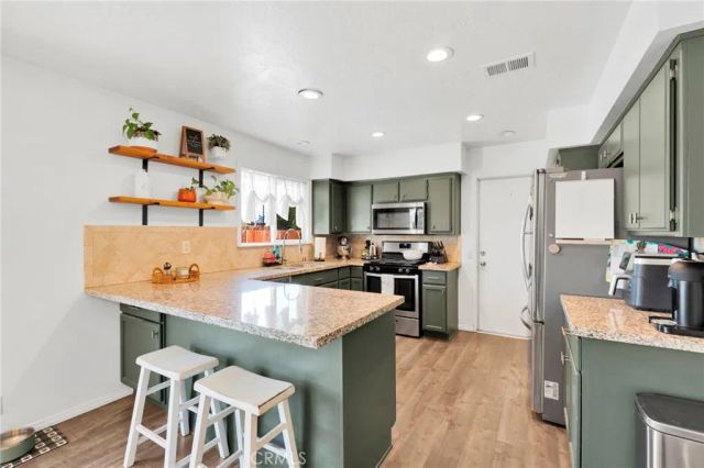 21110 Multnomah, Apple Valley, CA 92308
