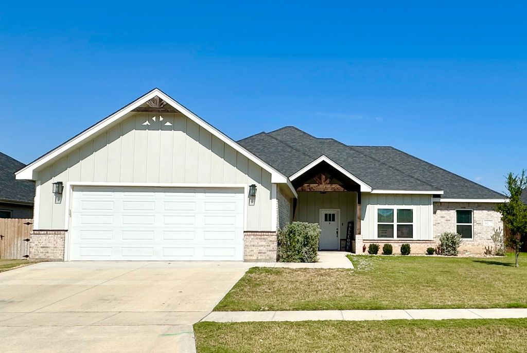 342 Blue Lake Drive, Abilene, TX 79602