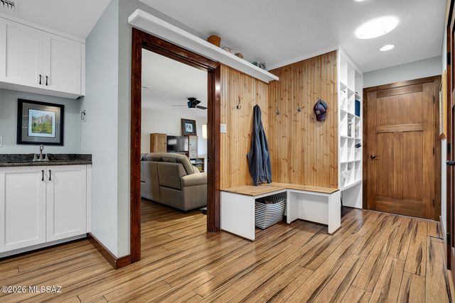 7000 N Paloma Drive, Tucson, AZ 85704