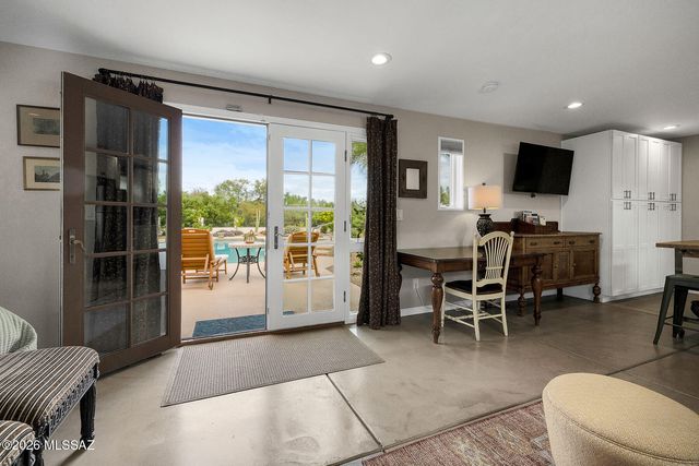 7000 N Paloma Drive, Tucson, AZ 85704