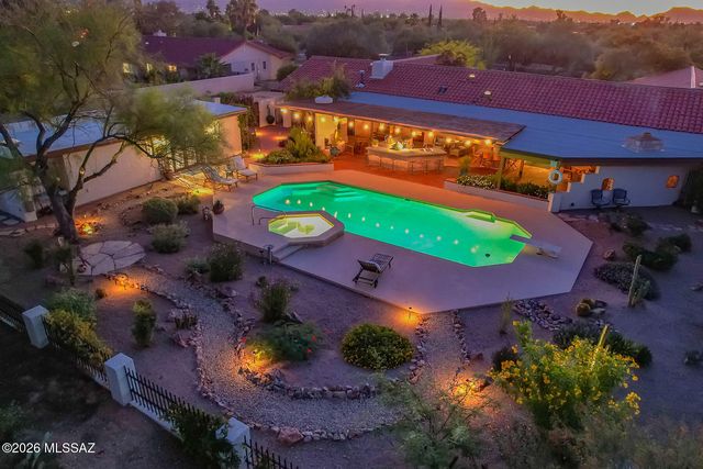 7000 N Paloma Drive, Tucson, AZ 85704