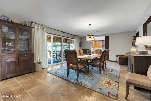 7000 N Paloma Drive, Tucson, AZ 85704