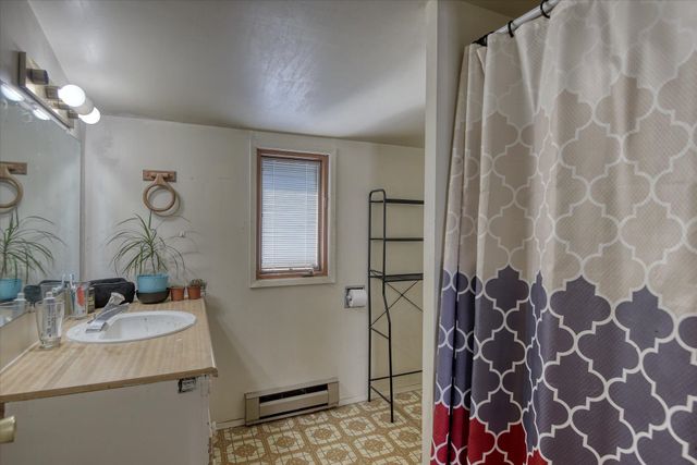 2612 W Gardner Ave, Spokane, WA 99201