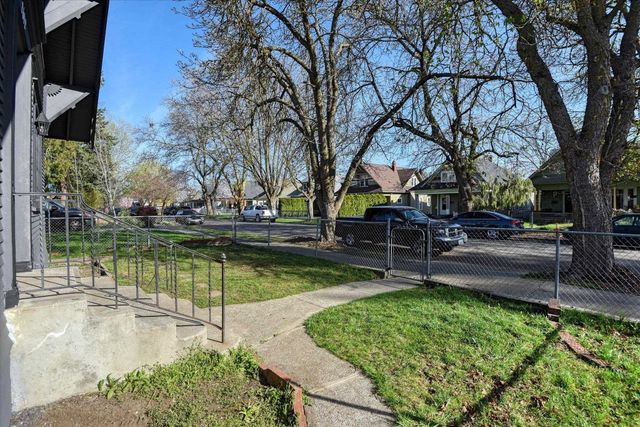 2612 W Gardner Ave, Spokane, WA 99201