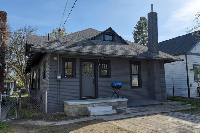 2612 W Gardner Ave, Spokane, WA 99201