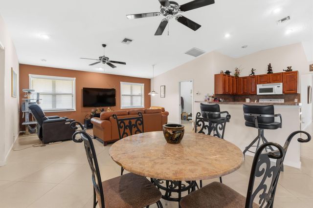 132 Kings Way, Royal Palm Beach, FL 33411