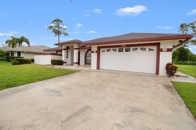 132 Kings Way, Royal Palm Beach, FL 33411