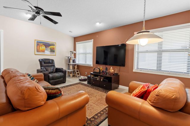 132 Kings Way, Royal Palm Beach, FL 33411