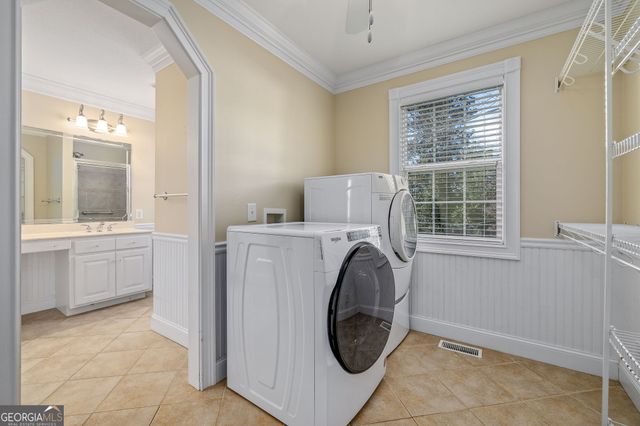 231 E Morgan Street, Clarkesville, GA 30523