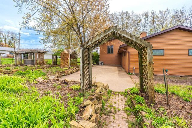 6864 DAIRYLAND LANE, Rudolph, WI 54475