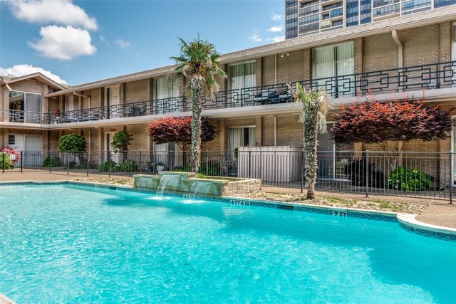 6318 Bandera Avenue D, Dallas, TX 75225