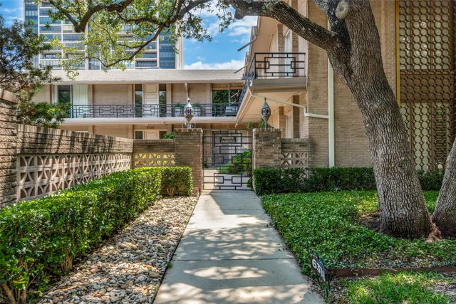 6318 Bandera Avenue D, Dallas, TX 75225