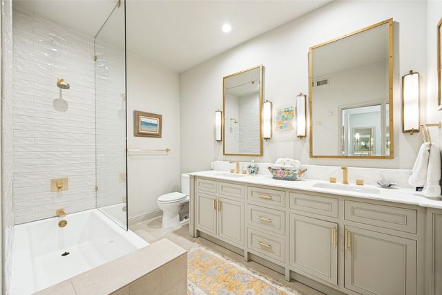 6318 Bandera Avenue D, Dallas, TX 75225