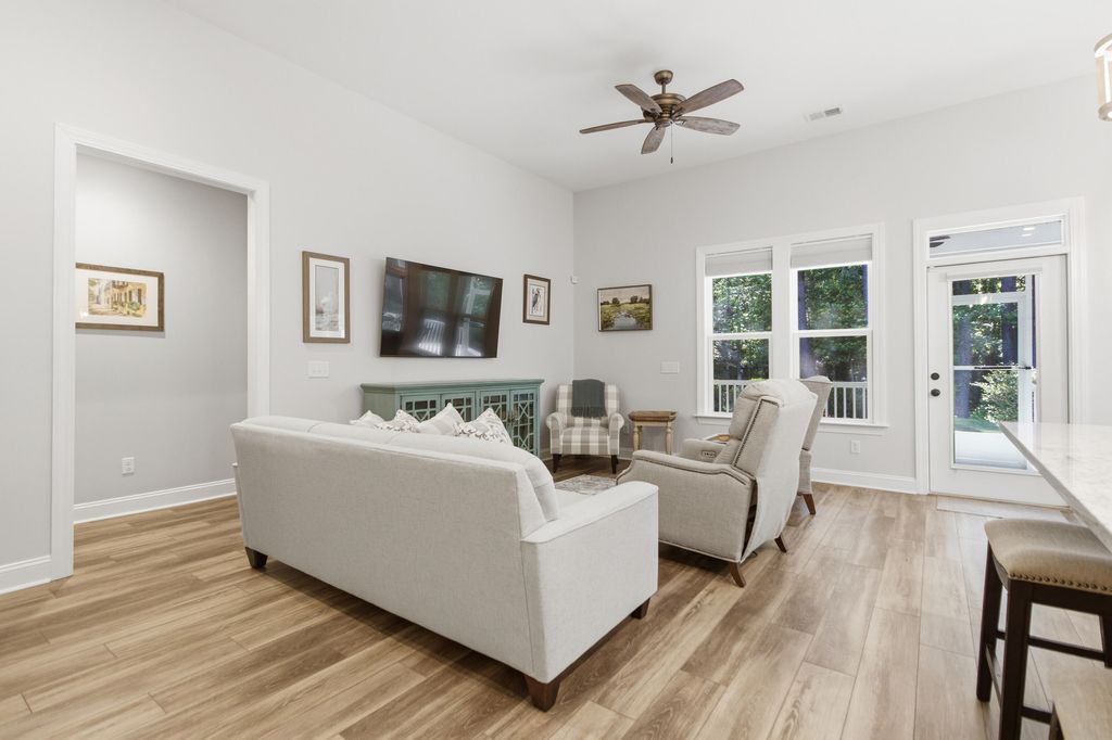 Image 12 of property listing at 1164 Old Field Drive, Summerville, SC 29483