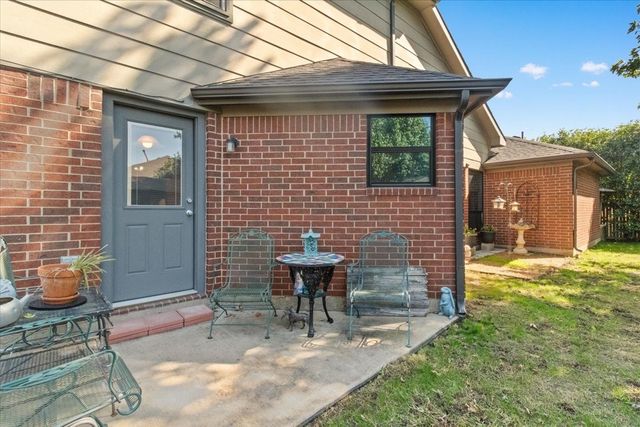 716 Glenview Drive, Mansfield, TX 76063