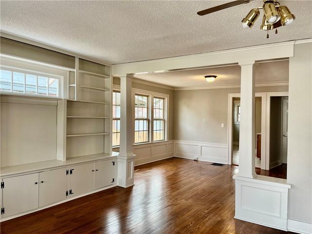 1321 W College Street, Independence, MO 64050