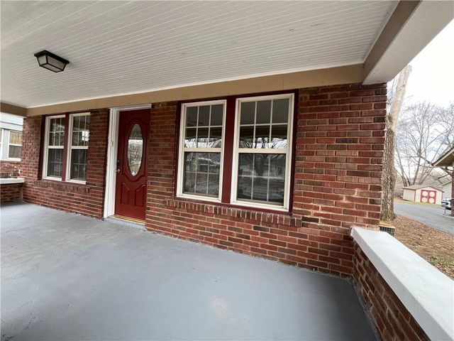 1321 W College Street, Independence, MO 64050