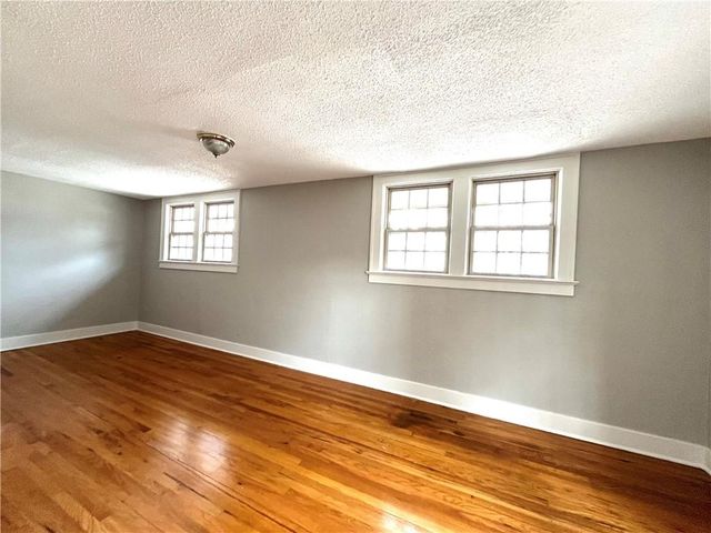 1321 W College Street, Independence, MO 64050