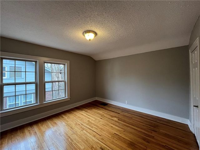 1321 W College Street, Independence, MO 64050