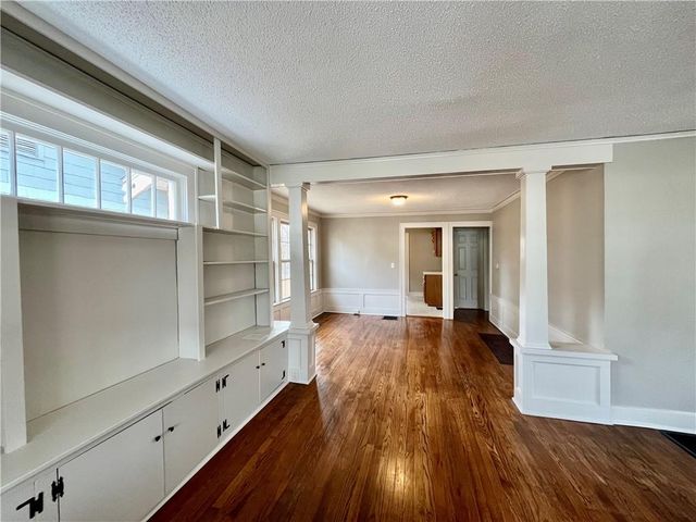 1321 W College Street, Independence, MO 64050