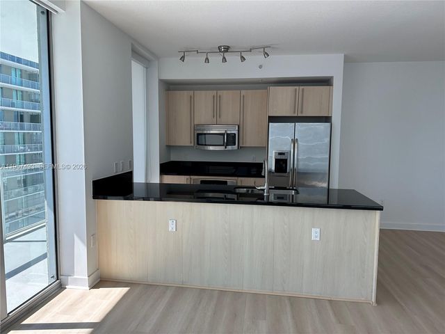 1111 SW 1st Ave 3519-N, Miami, FL 33130