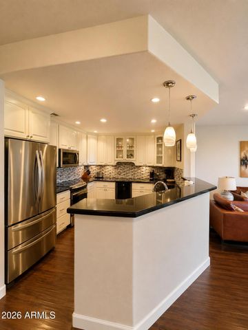 15221 N CLUBGATE Drive 2036, Scottsdale, AZ 85254