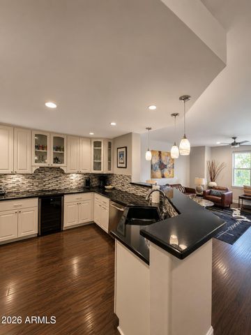 15221 N CLUBGATE Drive 2036, Scottsdale, AZ 85254