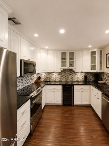 15221 N CLUBGATE Drive 2036, Scottsdale, AZ 85254