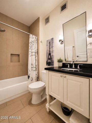 15221 N CLUBGATE Drive 2036, Scottsdale, AZ 85254