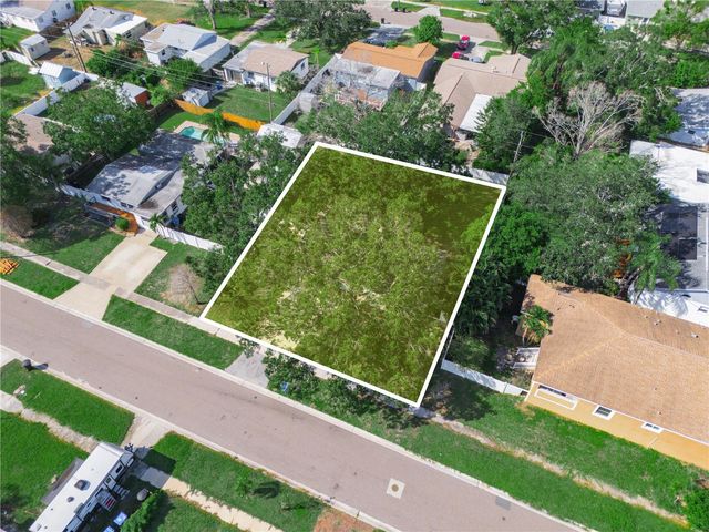 125 80TH AVENUE N, St Petersburg, FL 33702